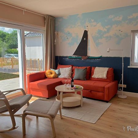 't Paviljoenhûs bij Sneekermeer Offingawier Extérieur photo